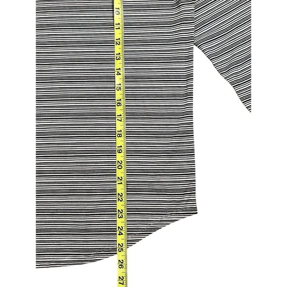 Athleta women’s stripped Top T-shirt Black/White Small Size Stretch - Picture 7 of 7